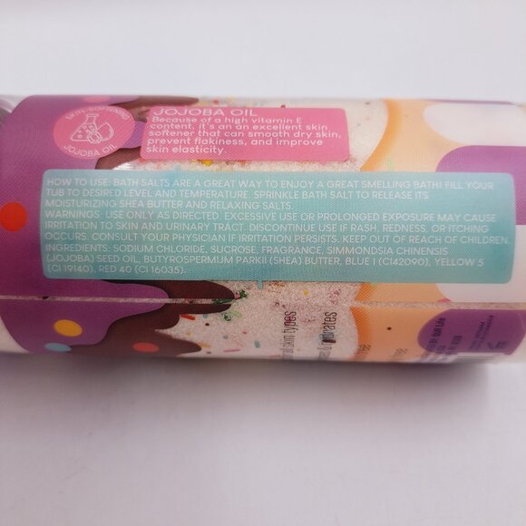 Sweet Shoppe Chocolate Glazed Cupcake Scent Shea Butter Bath Salt With Sprinkles - Picture 5 of 6